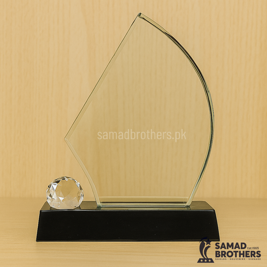 1 Exquisite Crystal Shield – Premium Award for Elite Recognition